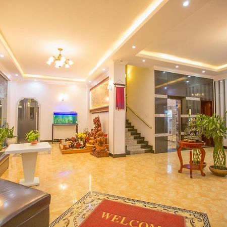 Jasmine Hotel& Sky Bar Battambang Esterno foto