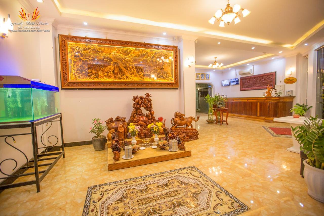 Jasmine Hotel& Sky Bar Battambang Esterno foto