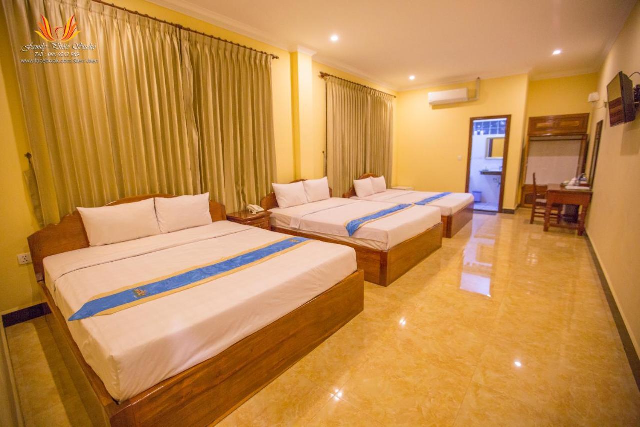 Jasmine Hotel& Sky Bar Battambang Esterno foto
